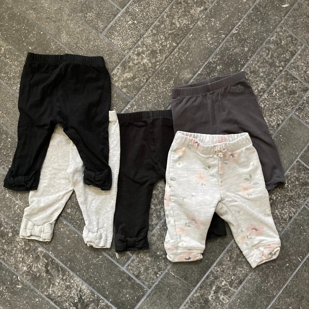 5 Baby Gap Girl Leggings 3-6 months